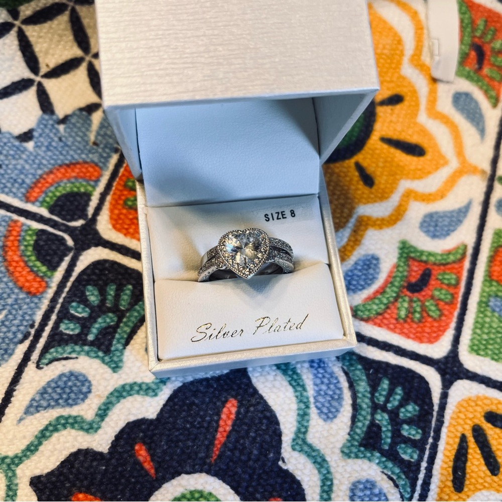 Heart ring